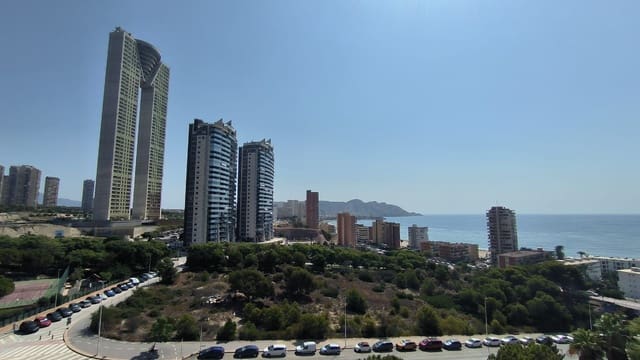Apartamento de 3 habitaciones en Benidorm en venta con piscina garaje - 995.000 € (Ref: 9165476)