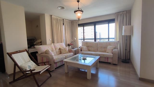 Apartamento de 3 habitaciones en Benidorm en venta con piscina garaje - 995.000 € (Ref: 9165476)