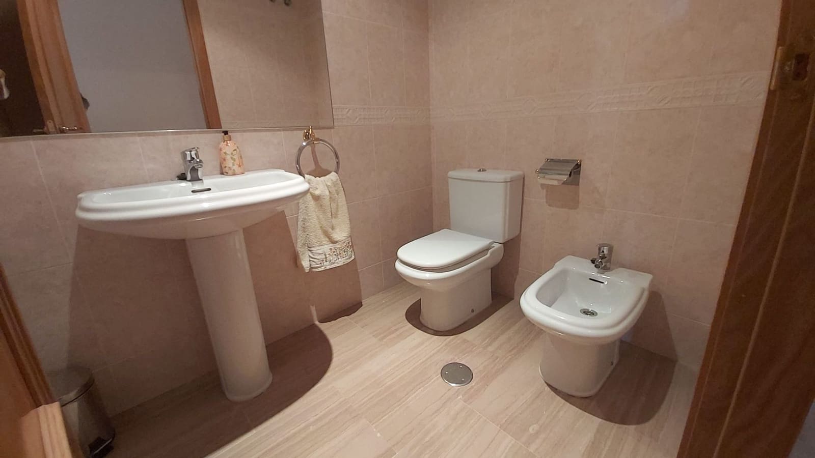 Apartamento de 3 habitaciones en Benidorm en venta con piscina garaje - 995.000 € (Ref: 9165476)