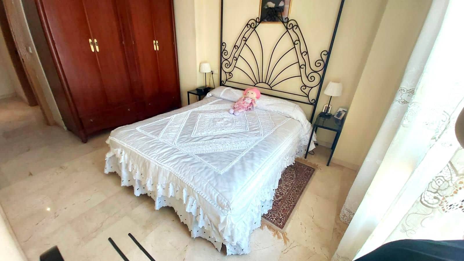 Chalet de 4 habitaciones en La Nucia en venta con garaje - 307.000 € (Ref: 9183249)