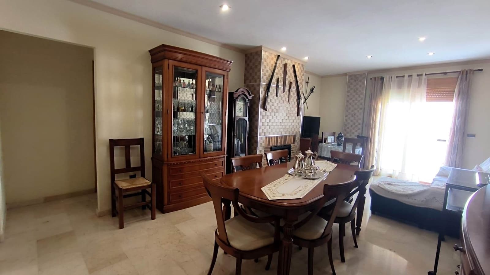 Chalet de 4 habitaciones en La Nucia en venta con garaje - 307.000 € (Ref: 9183249)