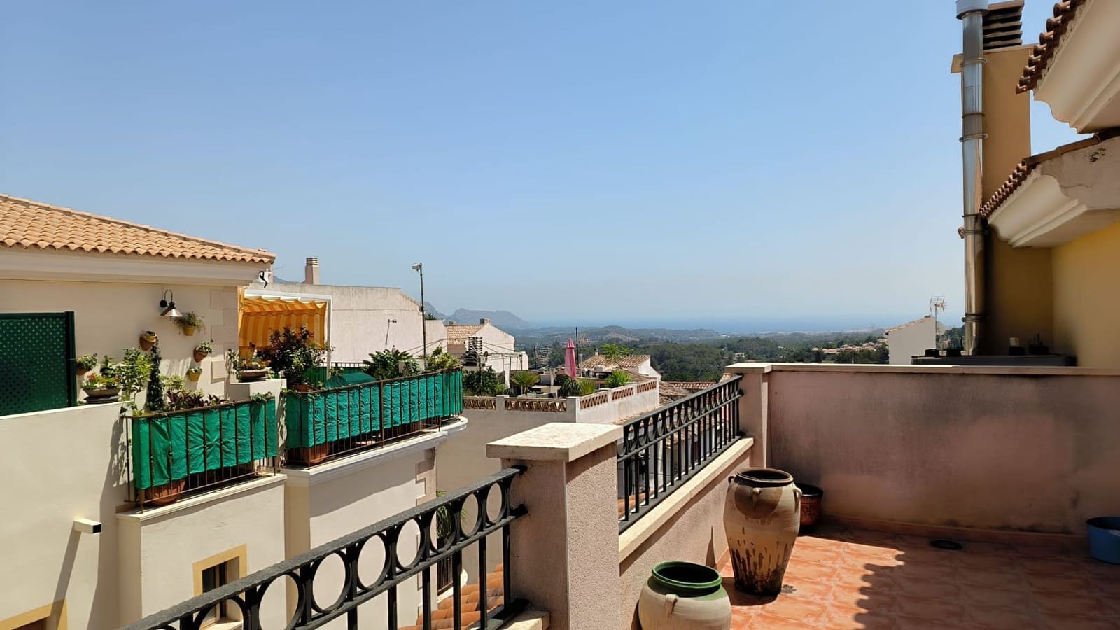 Chalet de 4 habitaciones en La Nucia en venta con garaje - 307.000 € (Ref: 9183249)