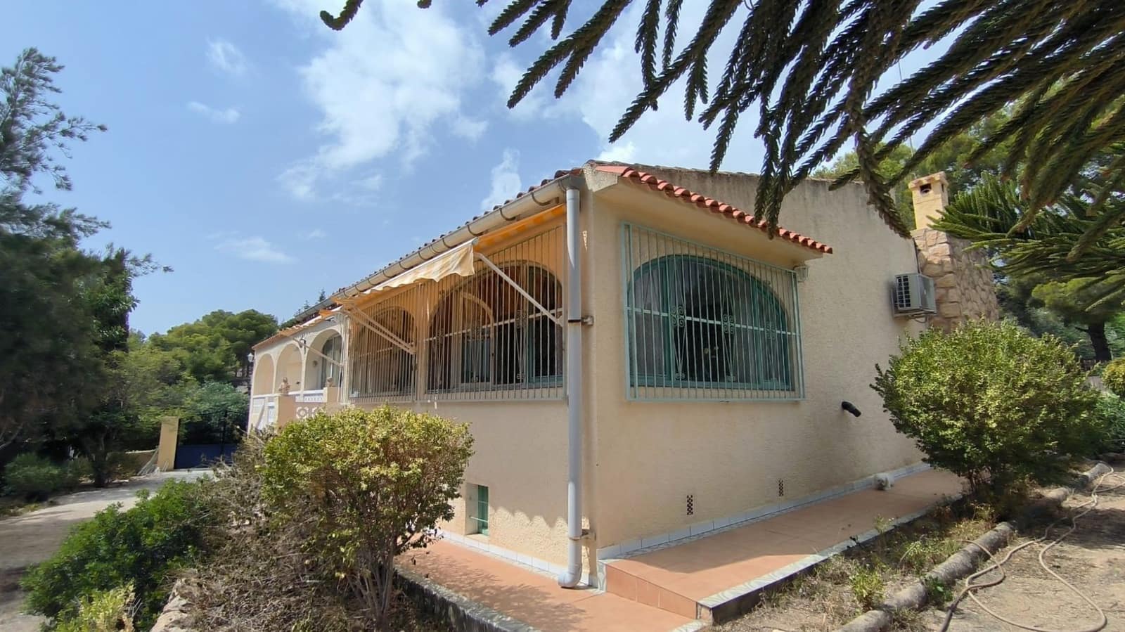 Chalet de 3 habitaciones en Alfaz del Pi / L'Alfàs del Pi en venta con garaje - 420.000 € (Ref: 9226172)