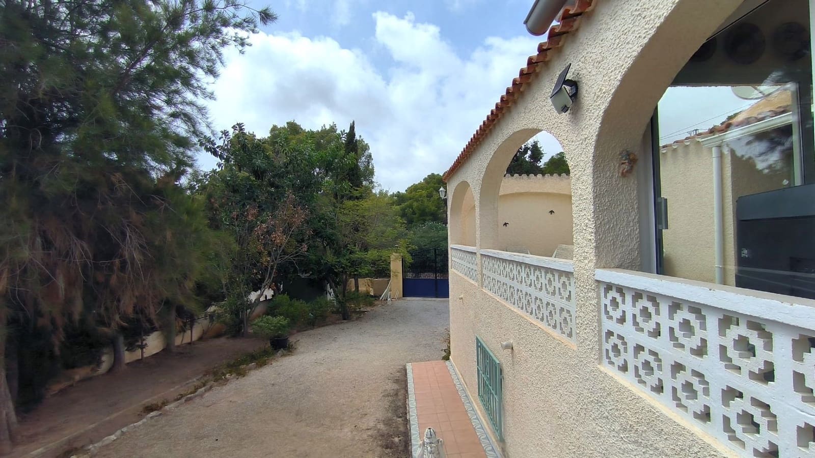 Chalet de 3 habitaciones en Alfaz del Pi / L'Alfàs del Pi en venta con garaje - 420.000 € (Ref: 9226172)