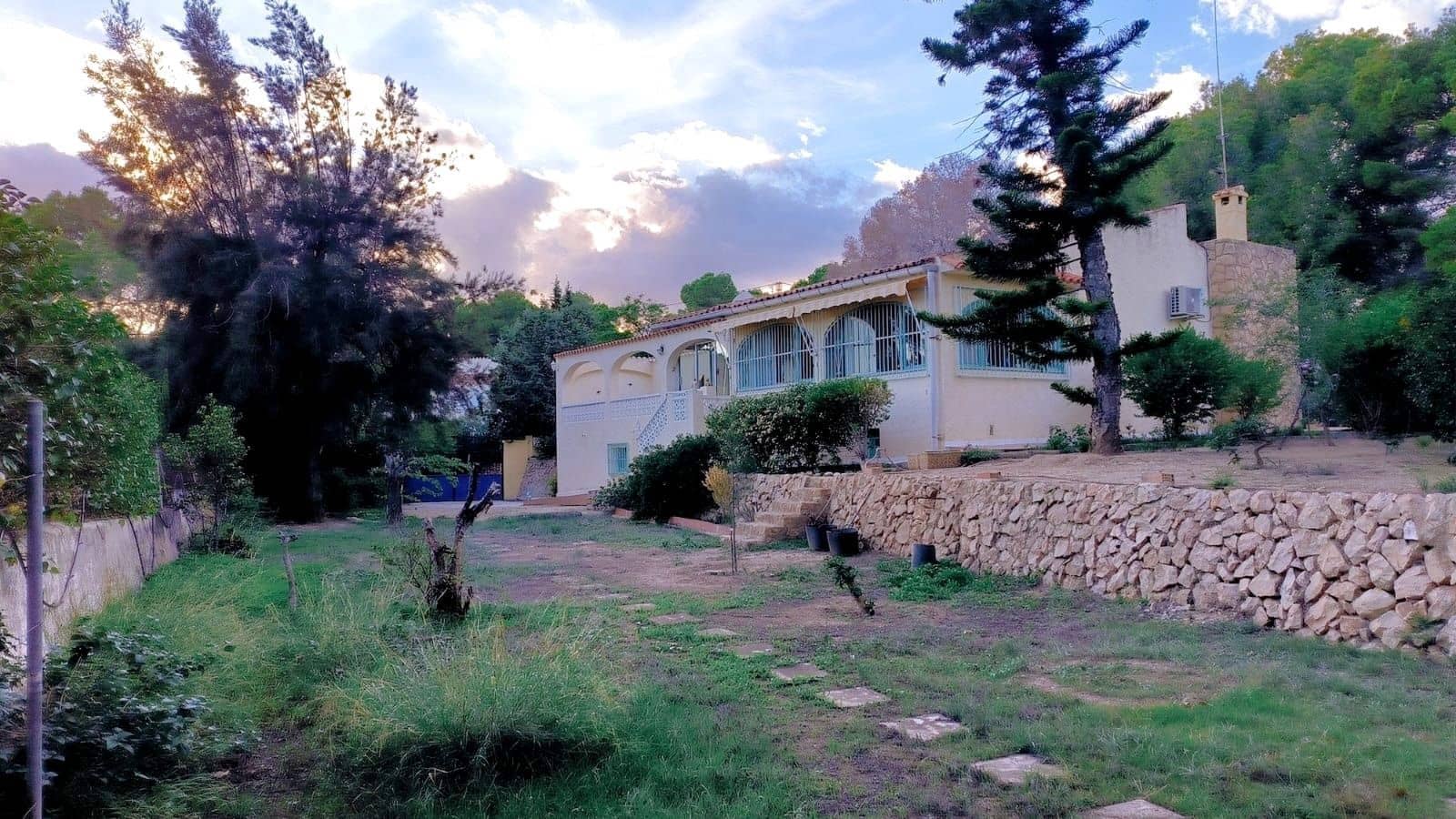 Chalet de 3 habitaciones en Alfaz del Pi / L'Alfàs del Pi en venta con garaje - 420.000 € (Ref: 9226172)