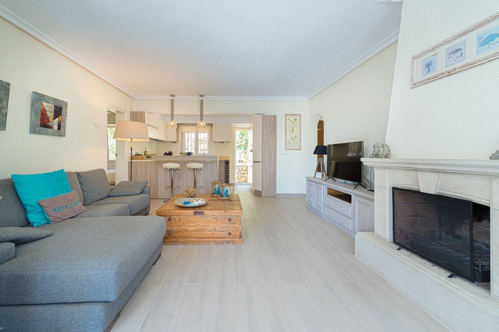 3 bedroom Villa for sale in La Nucia with pool - € 550,000 (Ref: 9263978)