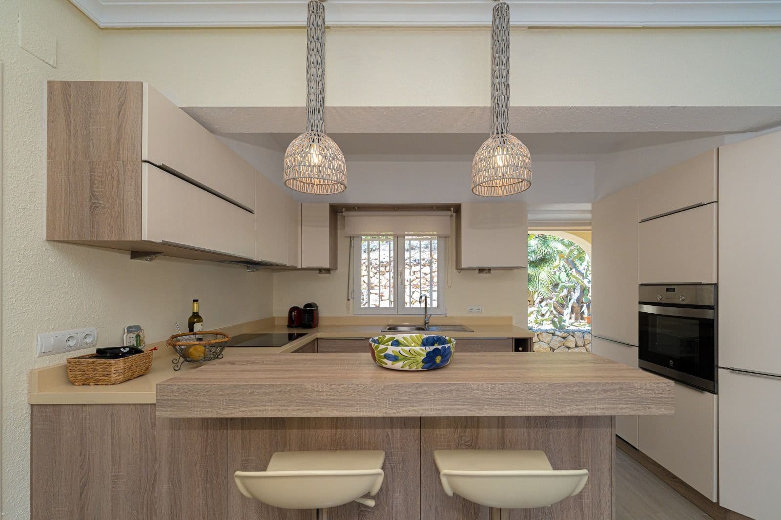 3 bedroom Villa for sale in La Nucia with pool - € 550,000 (Ref: 9263978)