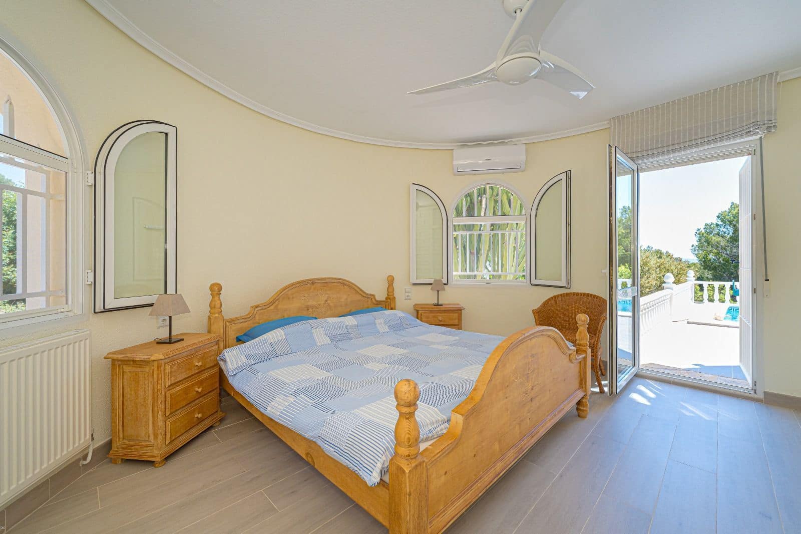 3 bedroom Villa for sale in La Nucia with pool - € 550,000 (Ref: 9263978)