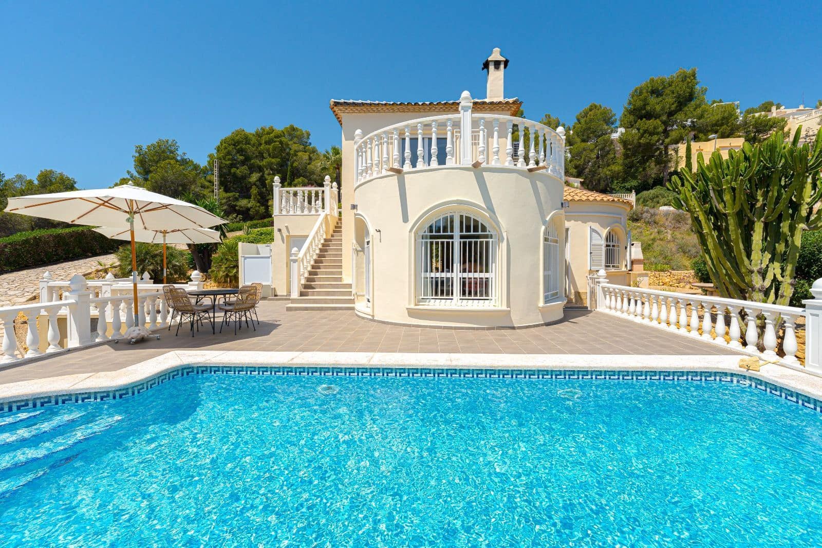 3 bedroom Villa for sale in La Nucia with pool - € 550,000 (Ref: 9263978)