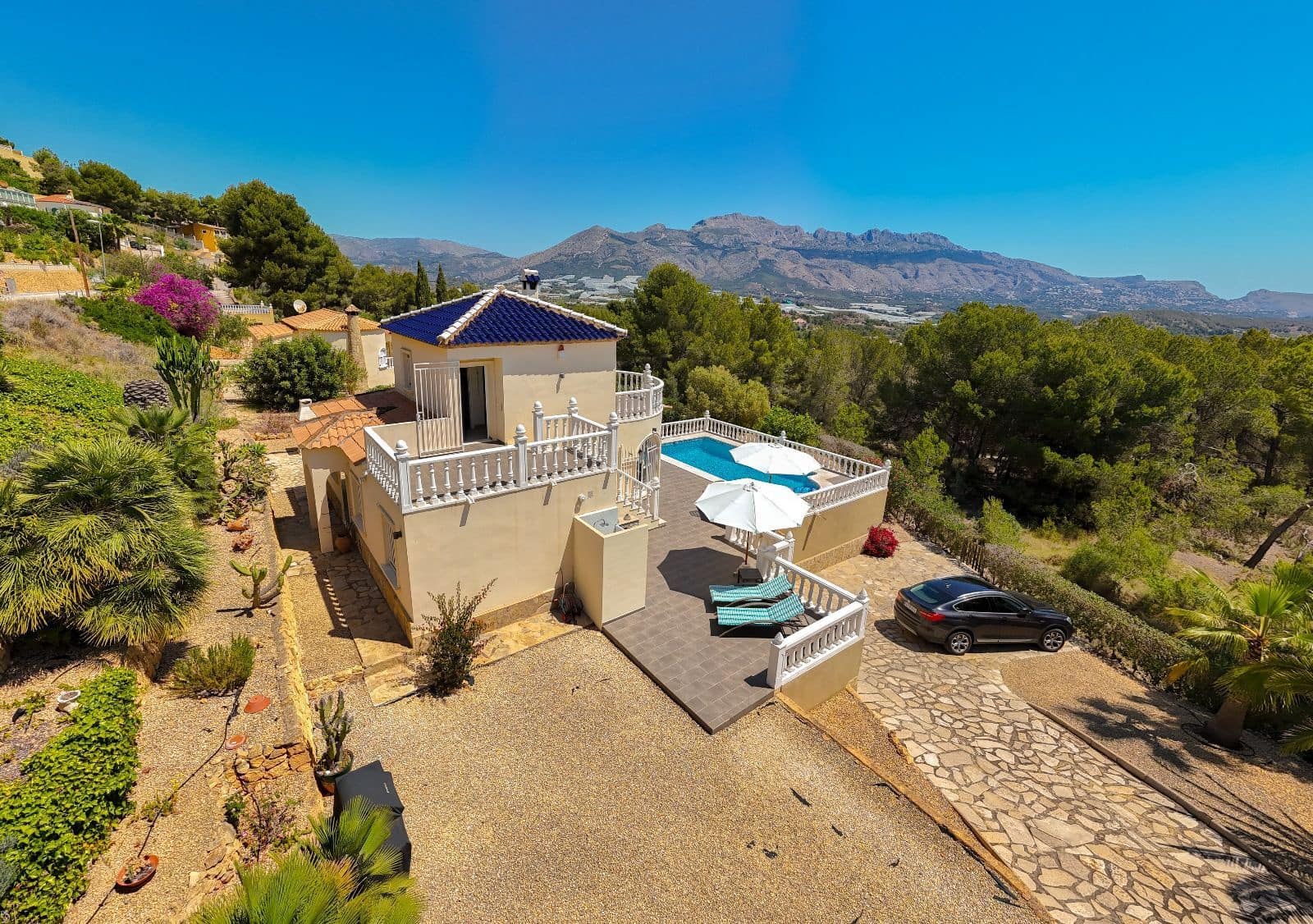 3 bedroom Villa for sale in La Nucia with pool - € 550,000 (Ref: 9263978)