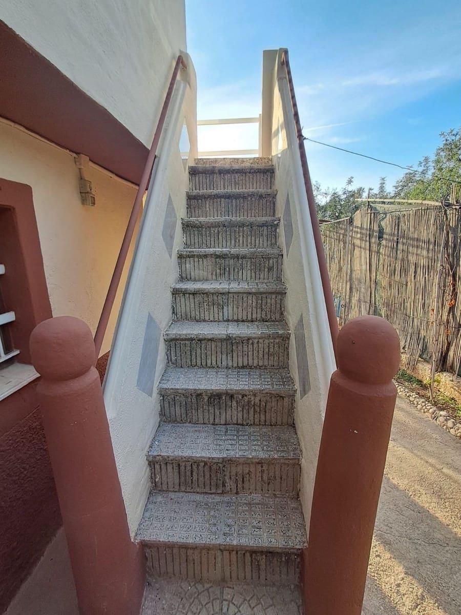 Chalet de 2 habitaciones en La Nucia en venta con piscina - 180.000 € (Ref: 9290942)