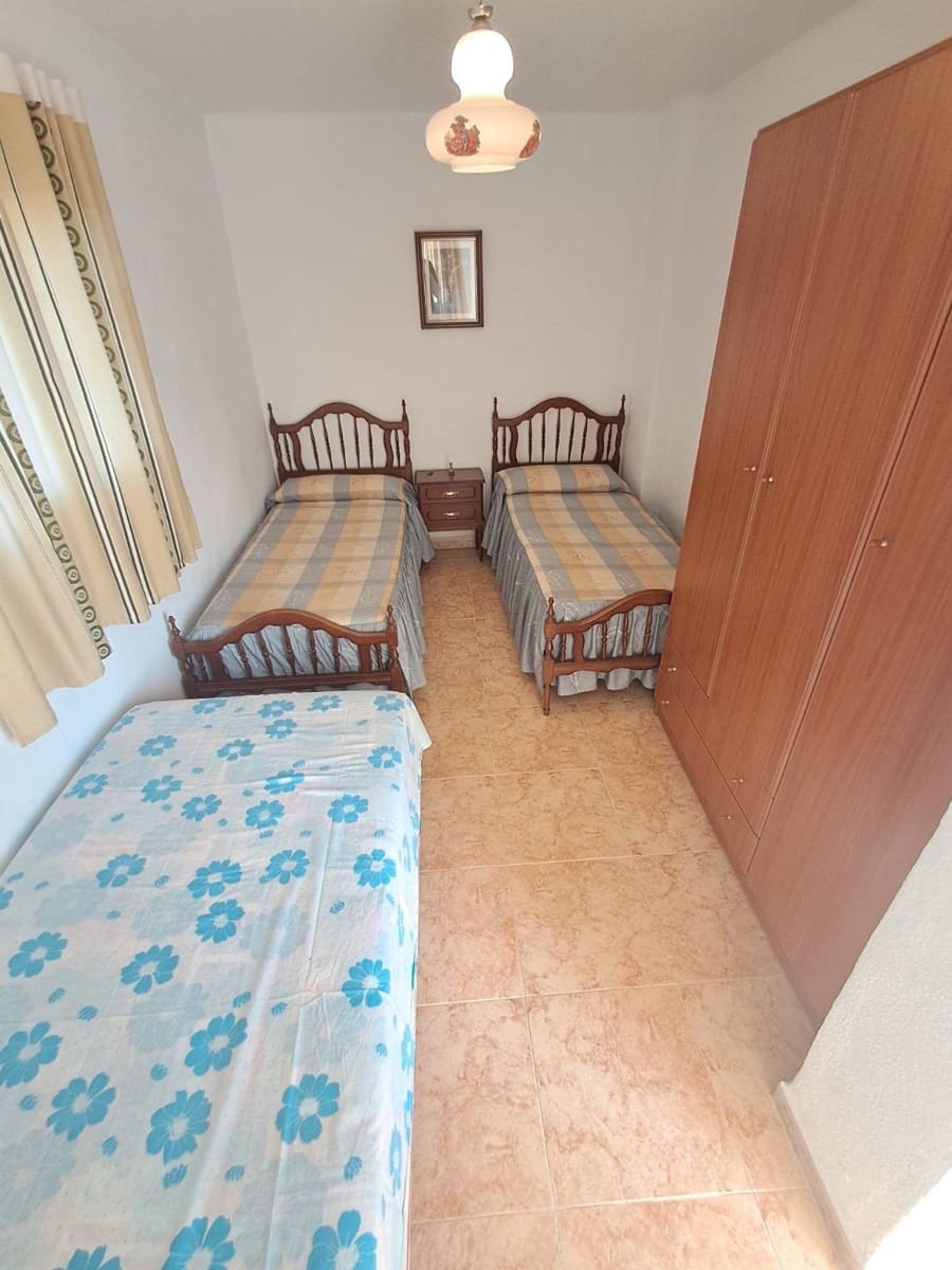 Chalet de 2 habitaciones en La Nucia en venta con piscina - 180.000 € (Ref: 9290942)