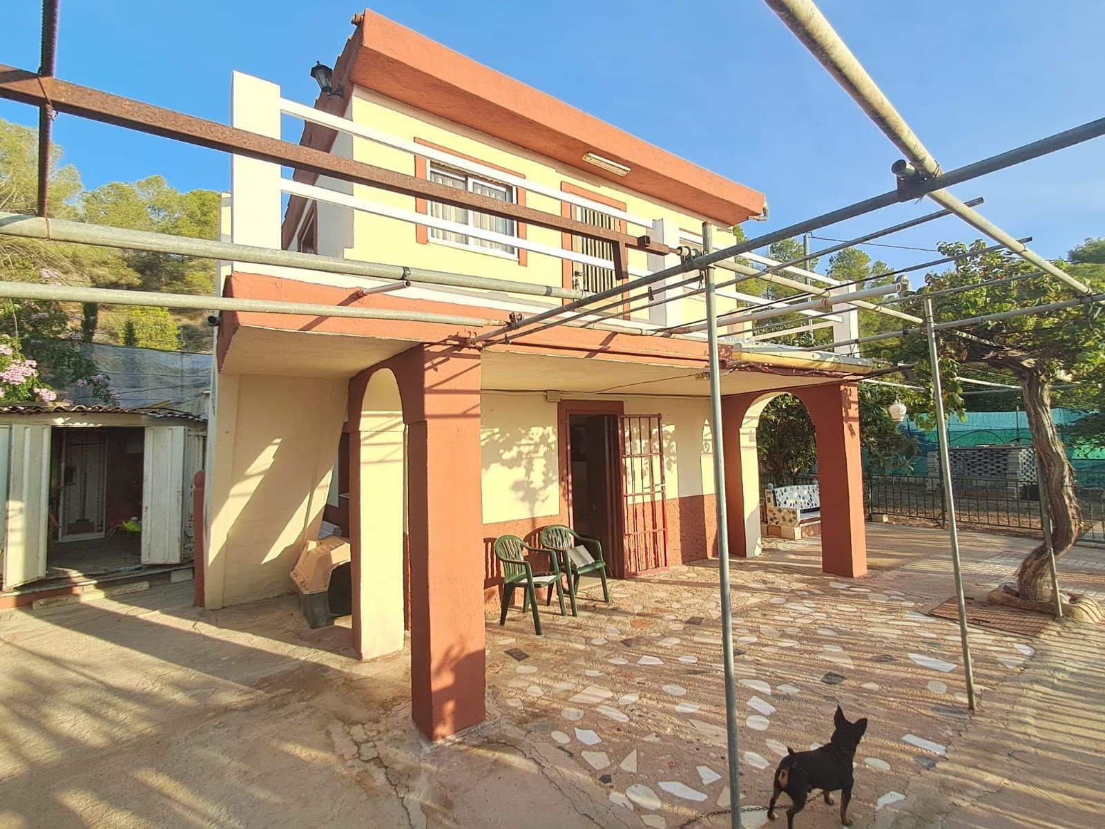 Chalet de 2 habitaciones en La Nucia en venta con piscina - 180.000 € (Ref: 9290942)