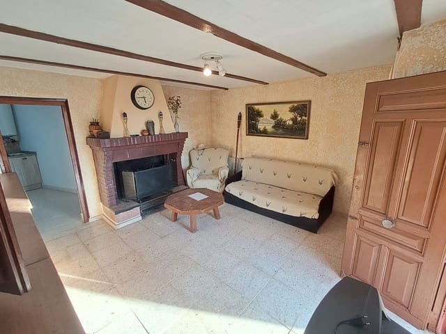 Chalet de 2 habitaciones en La Nucia en venta con piscina - 180.000 € (Ref: 9290942)