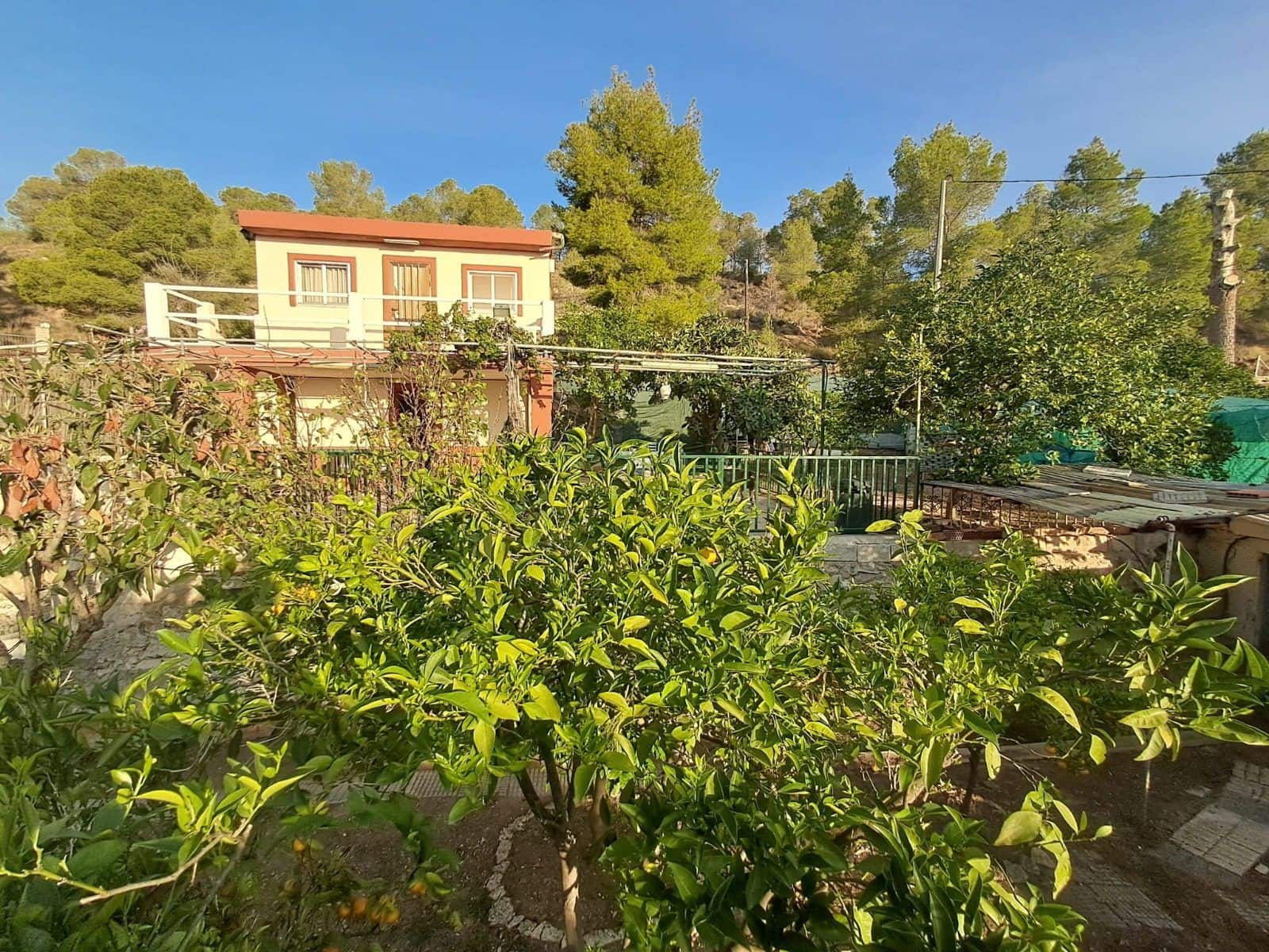 Chalet de 2 habitaciones en La Nucia en venta con piscina - 180.000 € (Ref: 9290942)