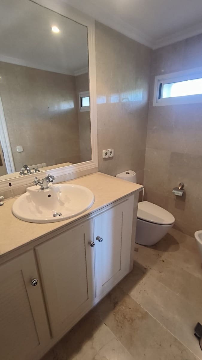 4 bedroom Villa for sale in Benidorm with pool garage - € 675,000 (Ref: 9334352)