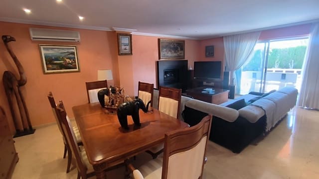 4 bedroom Villa for sale in Benidorm with pool garage - € 675,000 (Ref: 9334352)