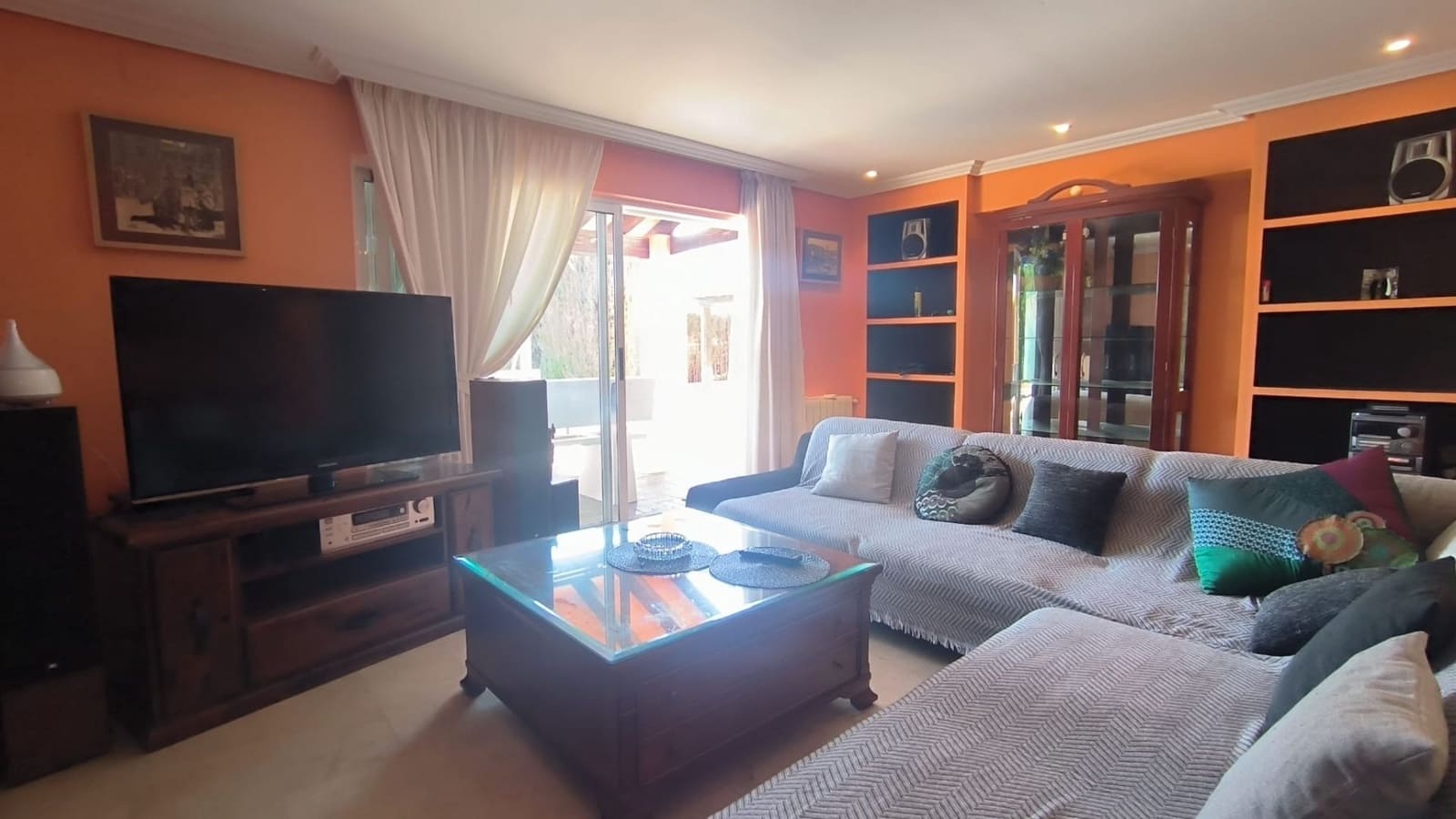 4 bedroom Villa for sale in Benidorm with pool garage - € 675,000 (Ref: 9334352)