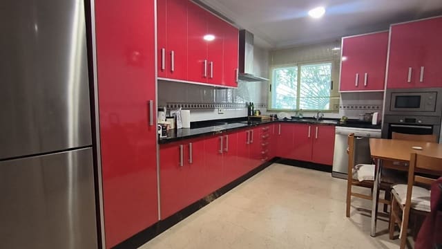 4 bedroom Villa for sale in Benidorm with pool garage - € 675,000 (Ref: 9334352)