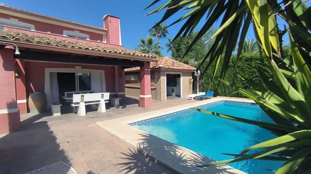 4 camera da letto Villa in vendita in Benidorm con piscina garage - 675.000 € (Rif: 9334352)