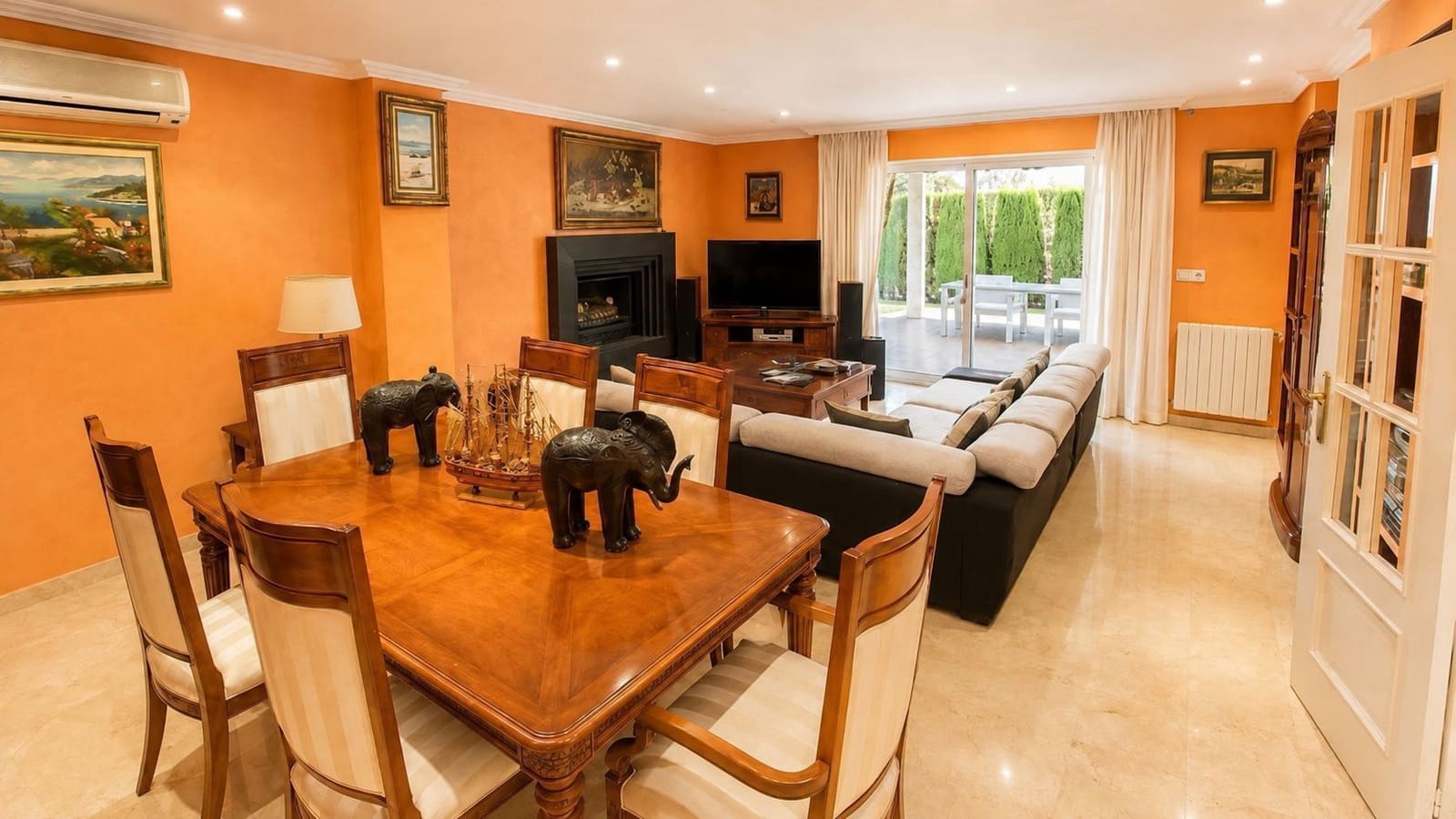 4 bedroom Villa for sale in Benidorm with pool garage - € 625,000 (Ref: 9334352)