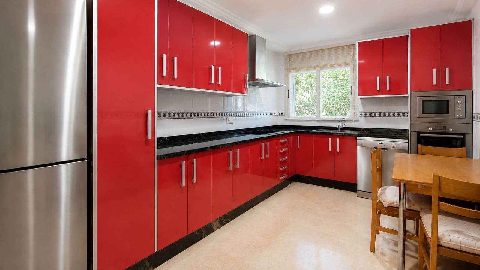 4 bedroom Villa for sale in Benidorm with pool garage - € 625,000 (Ref: 9334352)