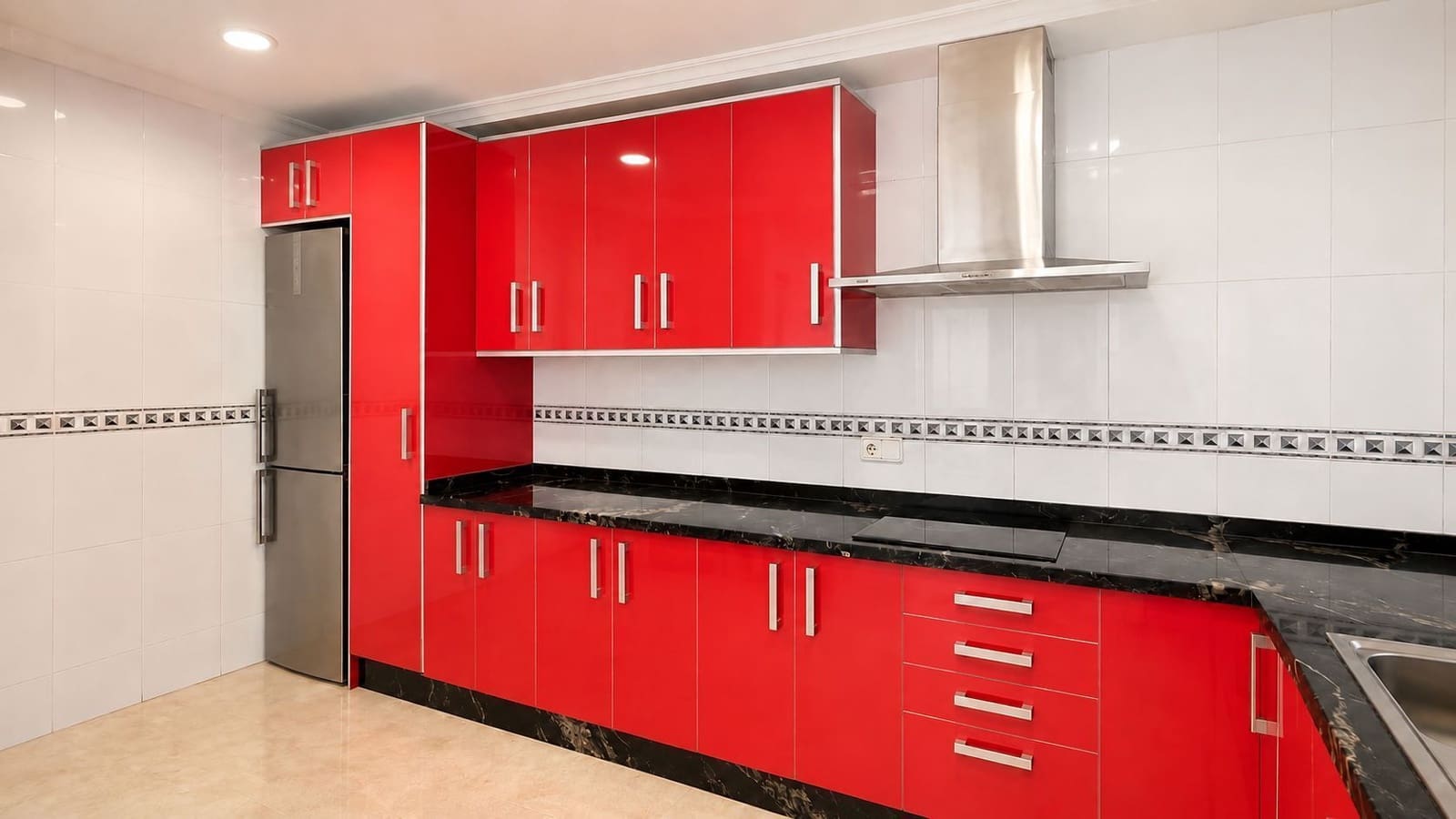 4 bedroom Villa for sale in Benidorm with pool garage - € 625,000 (Ref: 9334352)