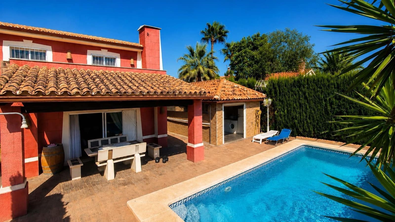 4 bedroom Villa for sale in Benidorm with pool garage - € 625,000 (Ref: 9334352)