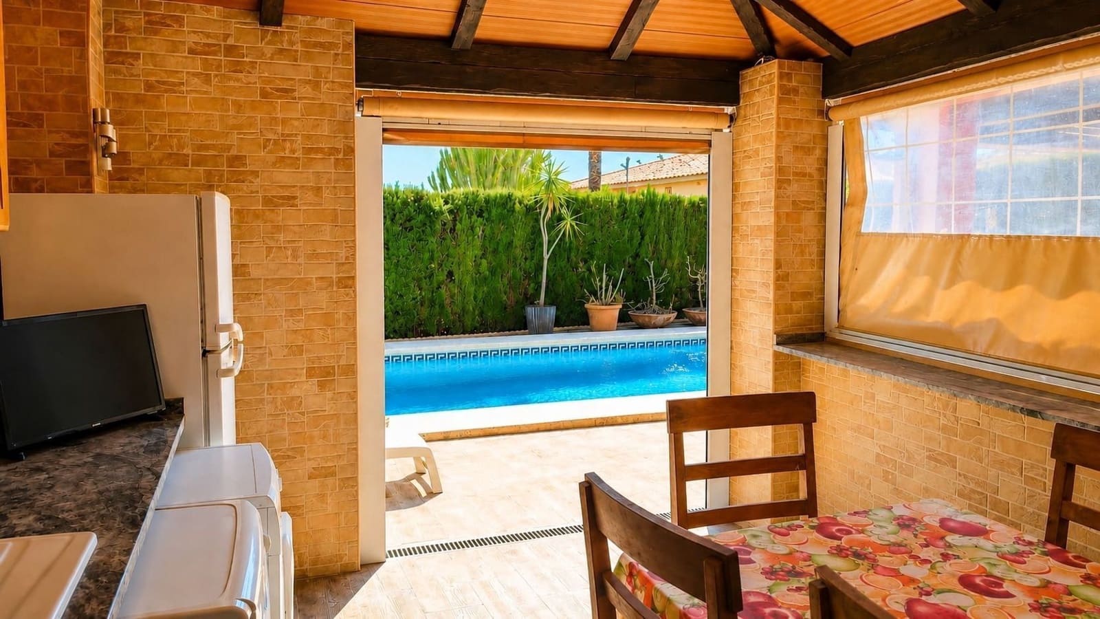 4 bedroom Villa for sale in Benidorm with pool garage - € 625,000 (Ref: 9334352)