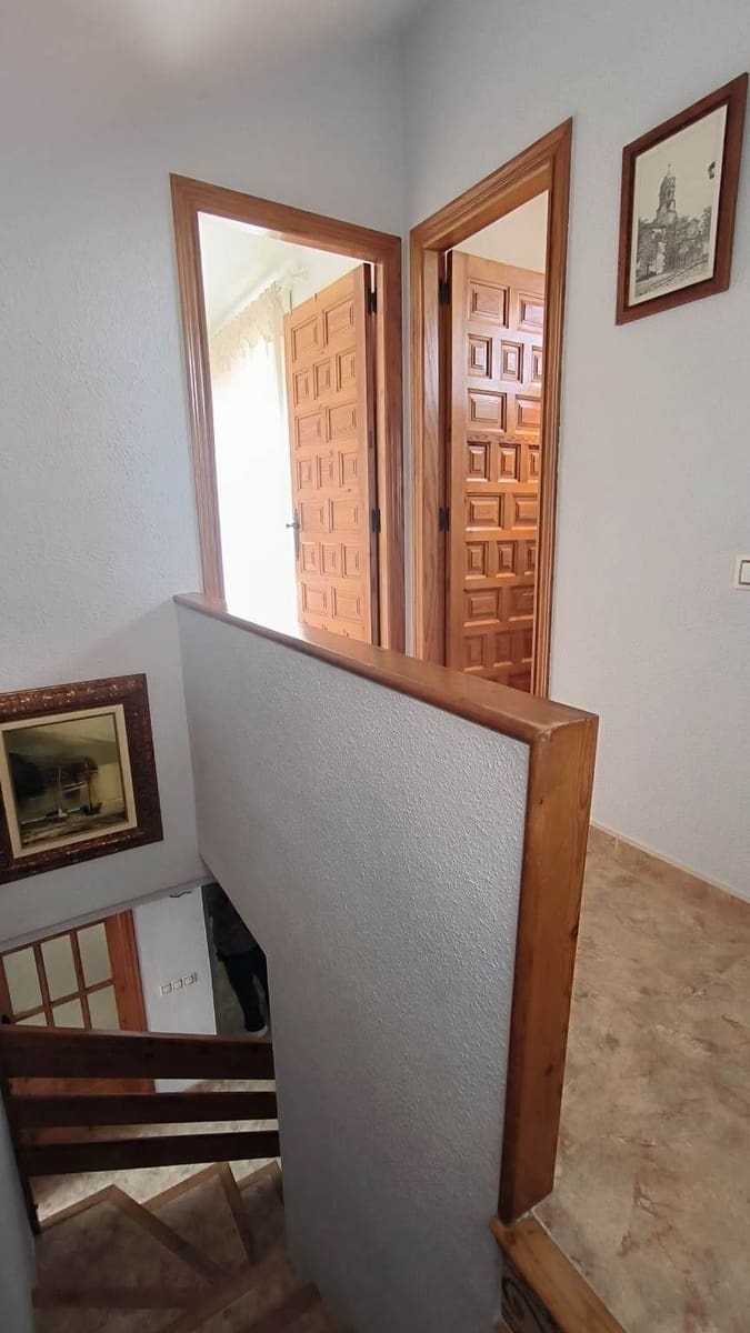 Chalet de 3 habitaciones en La Nucia en venta con piscina - 298.000 € (Ref: 9334353)