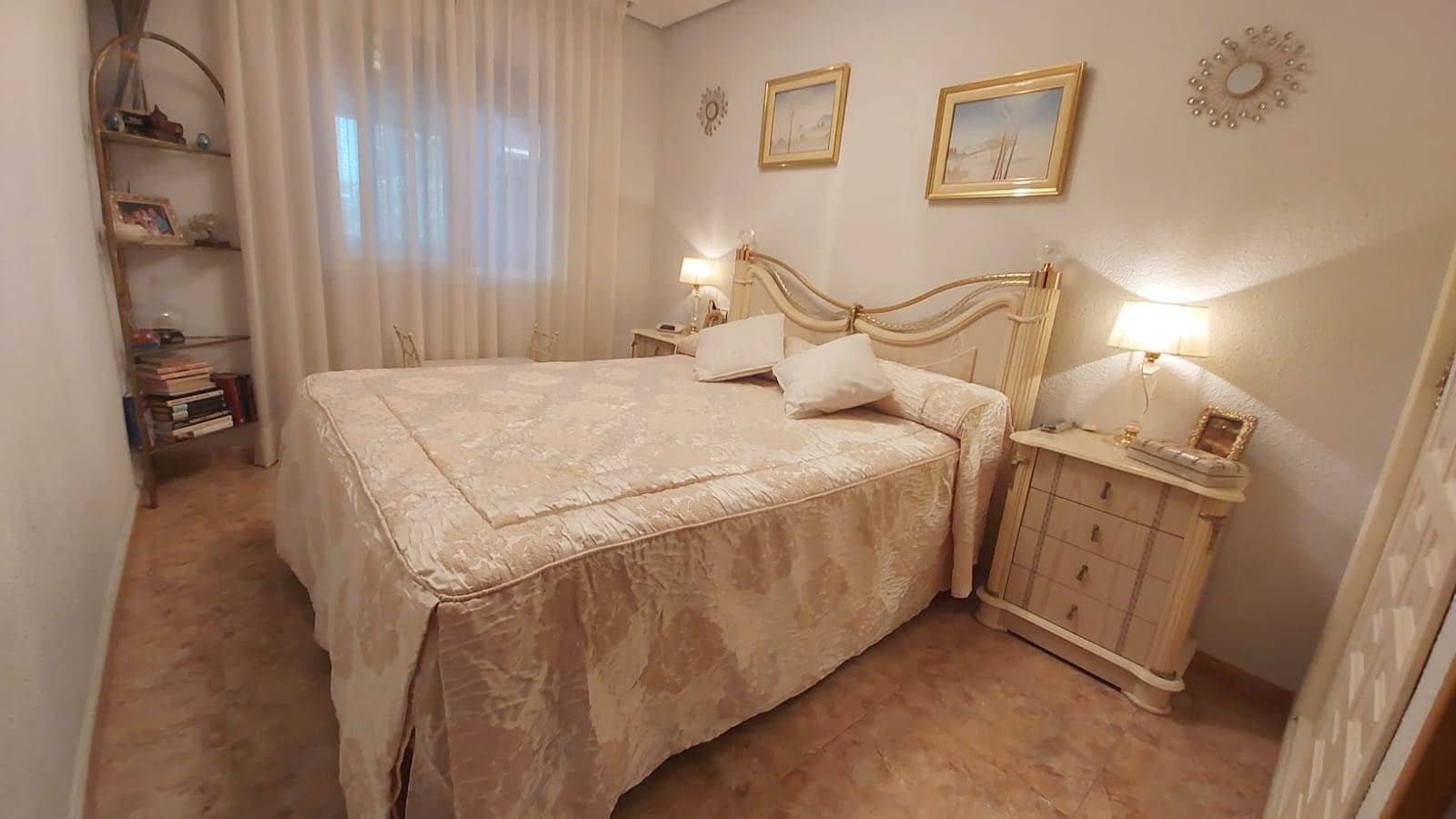 Chalet de 3 habitaciones en La Nucia en venta con piscina - 298.000 € (Ref: 9334353)