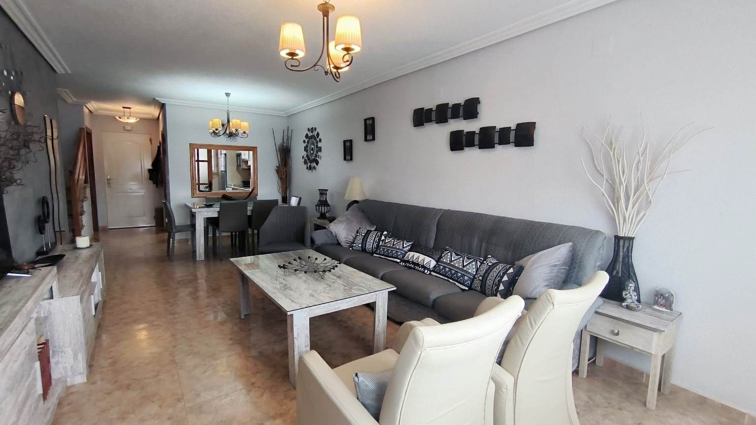 Chalet de 3 habitaciones en La Nucia en venta con piscina - 298.000 € (Ref: 9334353)