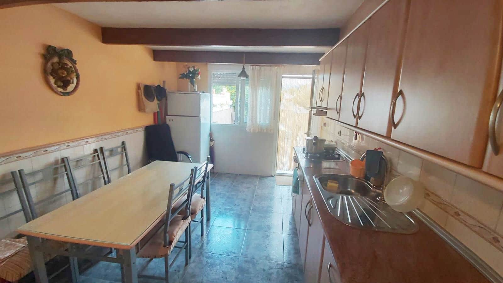 Chalet de 3 habitaciones en La Nucia en venta con piscina - 298.000 € (Ref: 9334353)