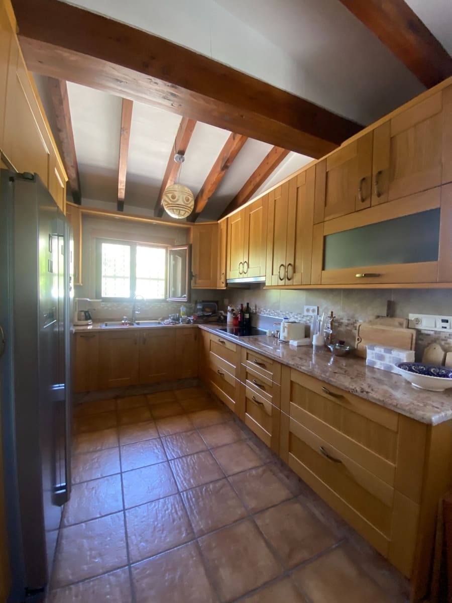 3 soveværelse Villa til salg i Orxeta med swimmingpool garage - € 490.000 (Ref: 9400348)