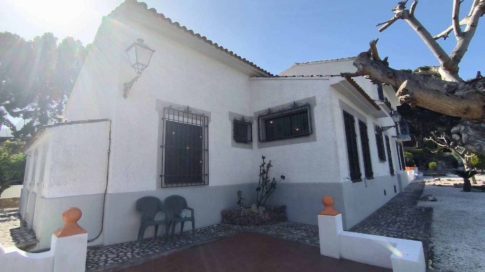 3 bedroom Villa for sale in Guadalest with garage - € 530,000 (Ref: 9402850)