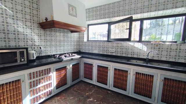3 chambre Villa/Maison à vendre à Guadalest avec garage - 520 000 € (Ref: 9402850)