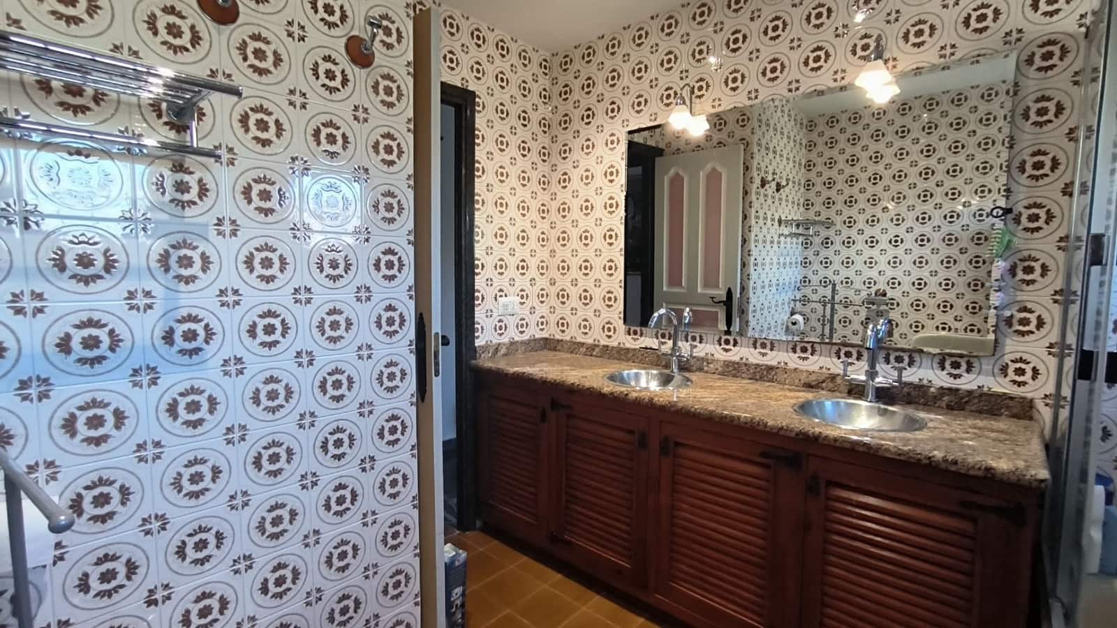 3 bedroom Villa for sale in Guadalest with garage - € 530,000 (Ref: 9402850)