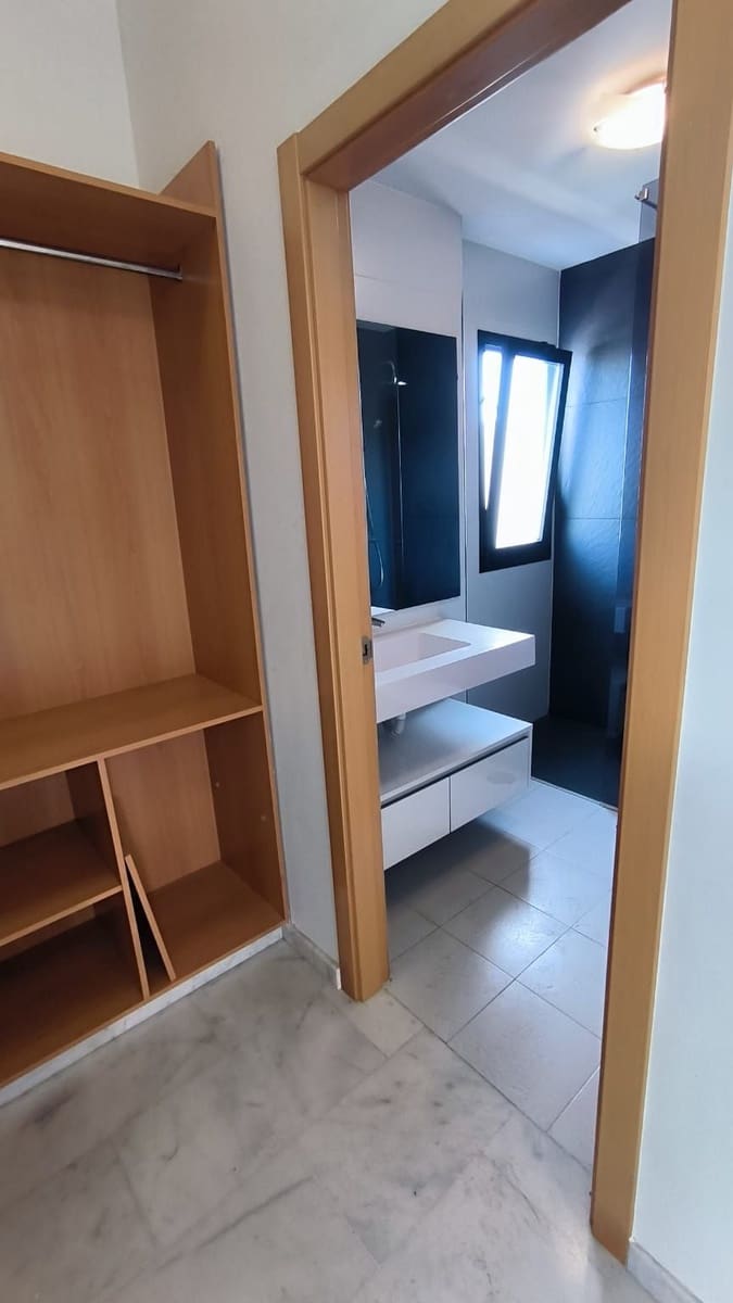 Chalet de 3 habitaciones en Polop en venta con piscina garaje - 435.000 € (Ref: 9445755)