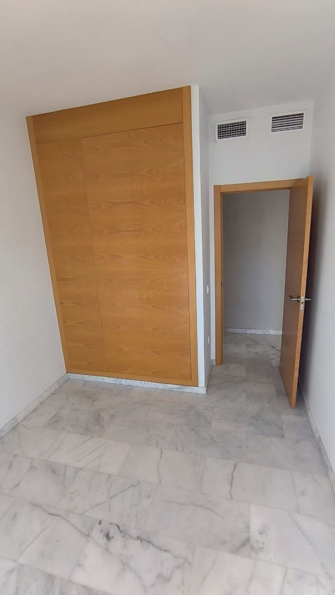 Chalet de 3 habitaciones en Polop en venta con piscina garaje - 435.000 € (Ref: 9445755)