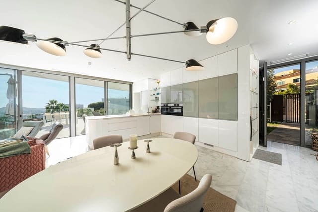 4 makuuhuone Huvila myytävänä paikassa Finestrat mukana uima-altaan 
autotalli - 1 320 000 € (Ref: 9542995)