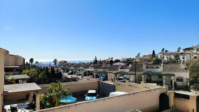 3 soverom Villa til salgs i La Nucia med svømmebasseng garasje - € 380 000 (Ref: 9636403)