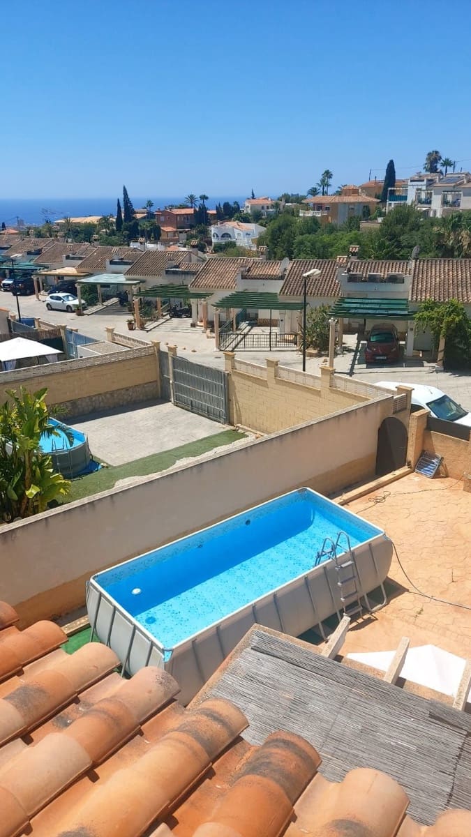 3 bedroom Villa for sale in La Nucia with pool garage - € 365,000 (Ref: 9636403)