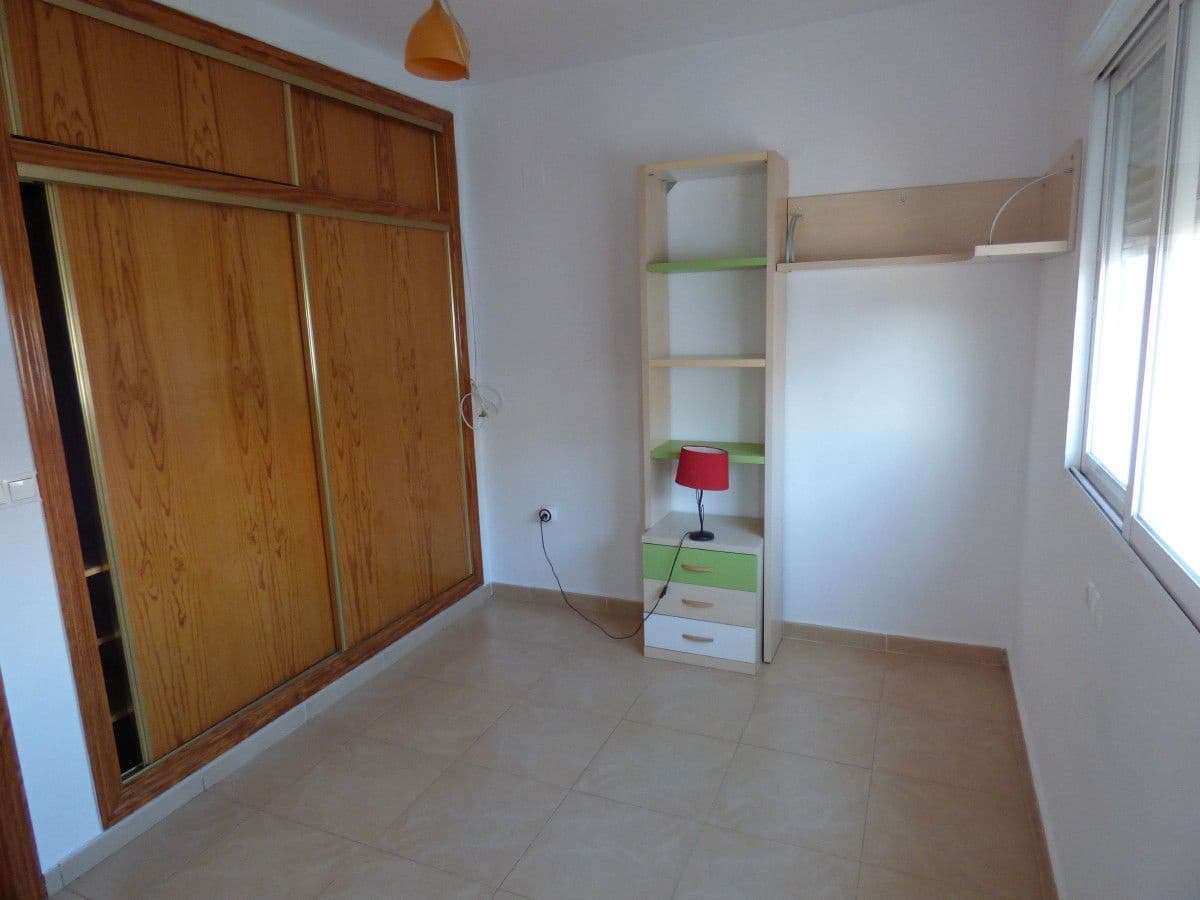 2 makuuhuone Huvila myytävänä paikassa Polop mukana uima-altaan 
autotalli - 223 000 € (Ref: 9643709)