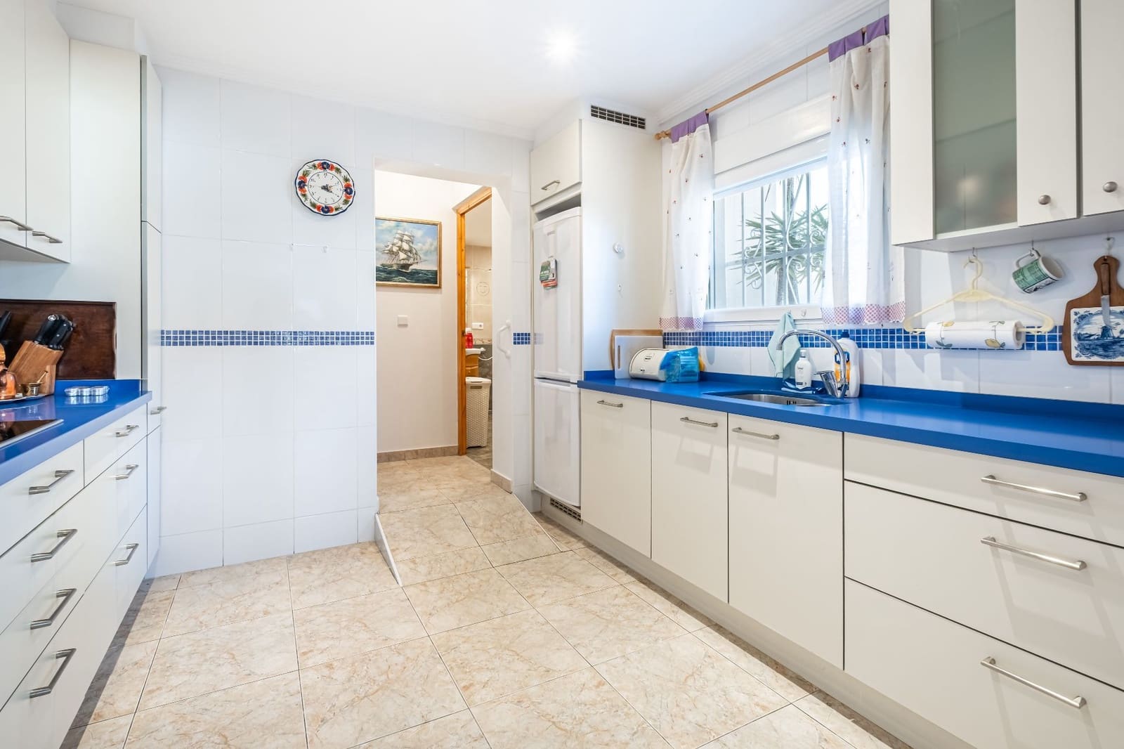 3 sypialnia Willa na sprzedaż w Alfaz del Pi / L'Alfas del Pi z basenem garażem - 385 000 € (Ref: 9665873)