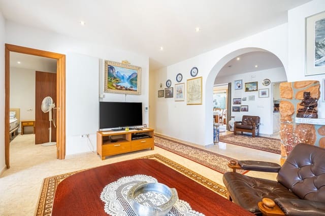 3 soveværelse Villa til salg i Alfaz del Pi / L'Alfàs del Pi med swimmingpool garage - € 385.000 (Ref: 9665873)