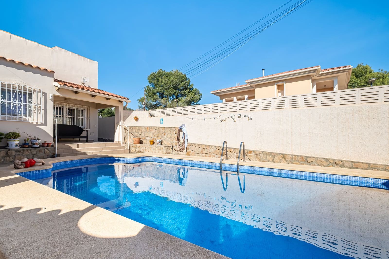 3 sypialnia Willa na sprzedaż w Alfaz del Pi / L'Alfas del Pi z basenem garażem - 385 000 € (Ref: 9665873)