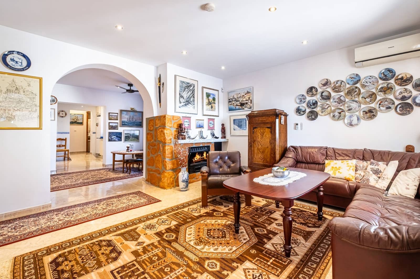 3 sypialnia Willa na sprzedaż w Alfaz del Pi / L'Alfas del Pi z basenem garażem - 385 000 € (Ref: 9665873)