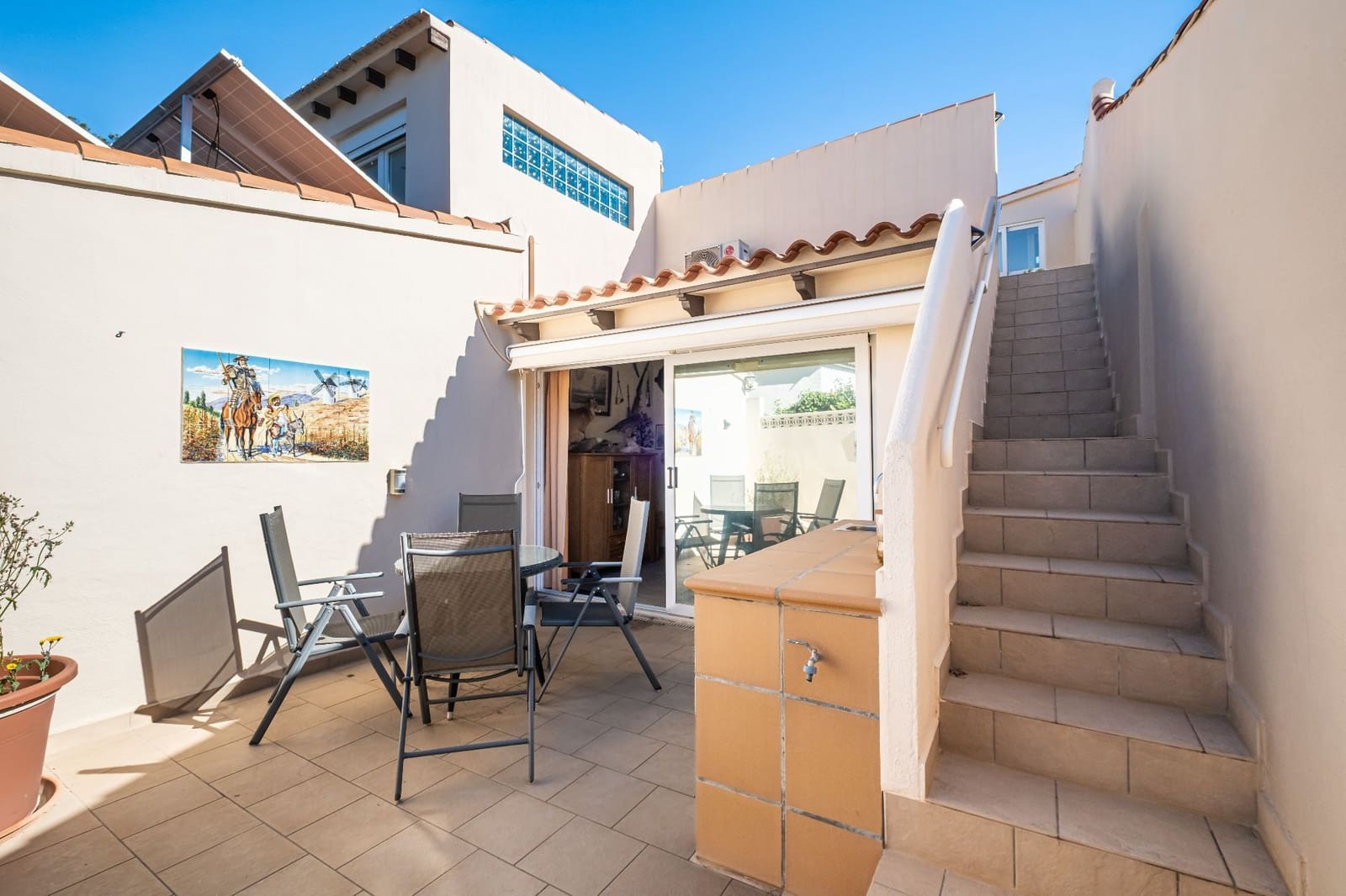 3 sypialnia Willa na sprzedaż w Alfaz del Pi / L'Alfas del Pi z basenem garażem - 385 000 € (Ref: 9665873)