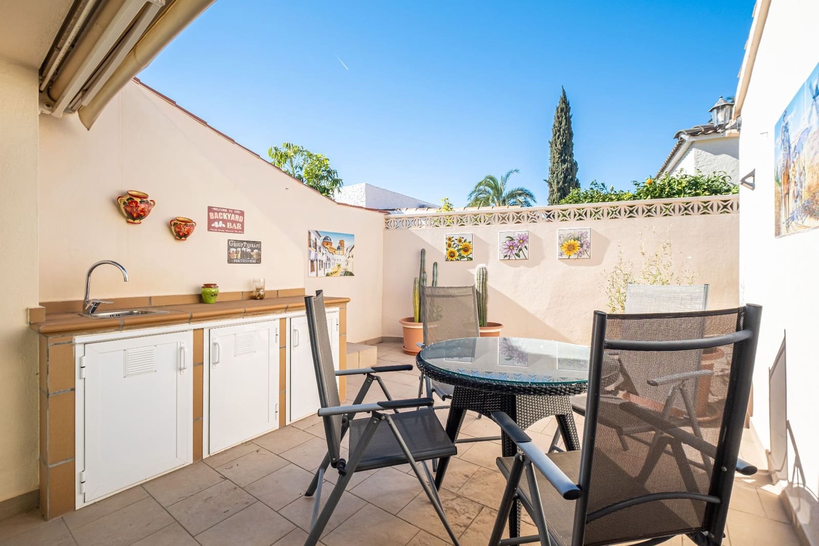 3 sypialnia Willa na sprzedaż w Alfaz del Pi / L'Alfas del Pi z basenem garażem - 385 000 € (Ref: 9665873)