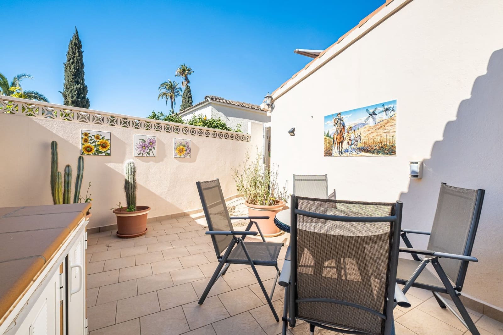 3 sypialnia Willa na sprzedaż w Alfaz del Pi / L'Alfas del Pi z basenem garażem - 385 000 € (Ref: 9665873)